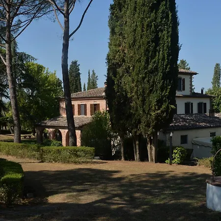 Domus Poggio Sant'angelo 招待所 *